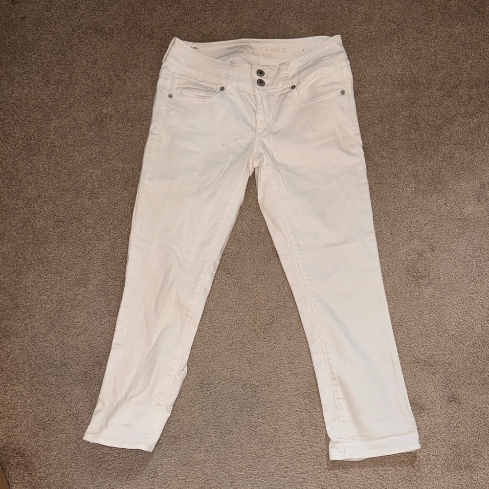 American Eagle White ankle length Jeans